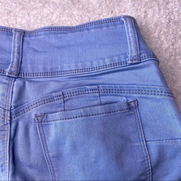 Forever 21 Light Denim Shorts Small - Picture 9 of 10